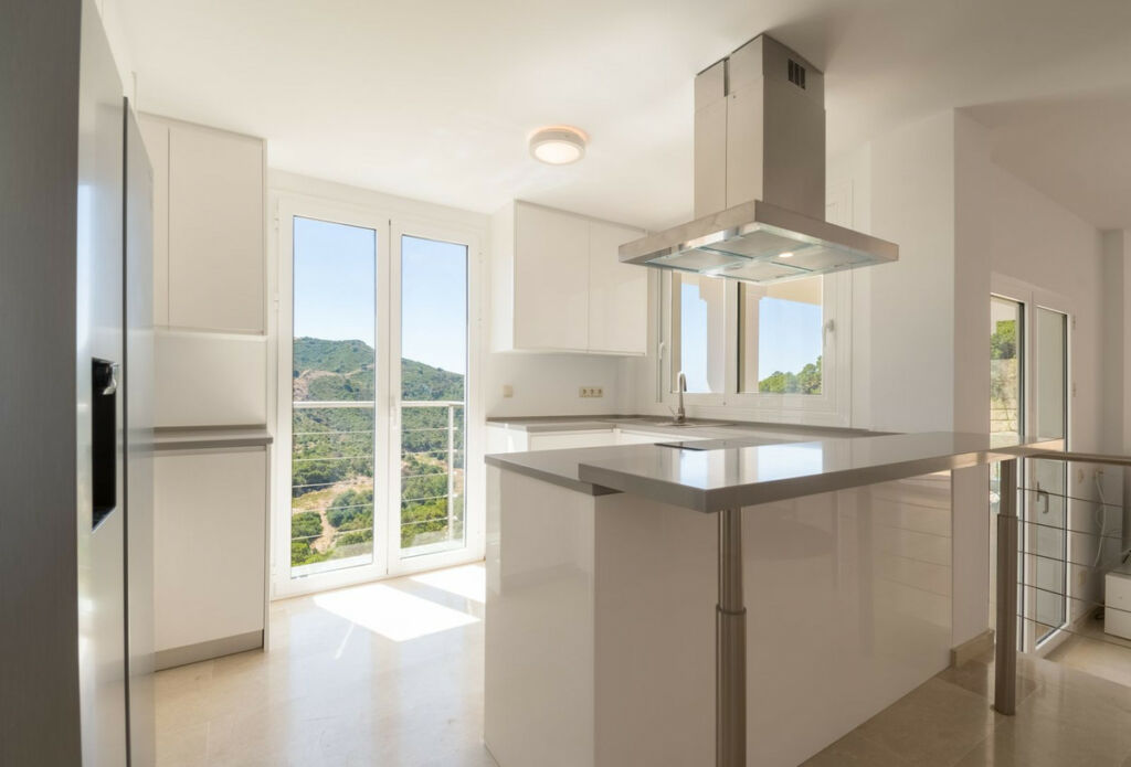 Detached Villa Benahavís Málaga - image 19