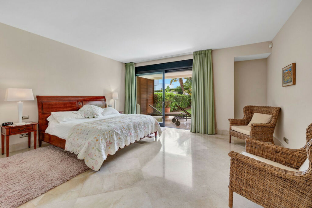 Ground Floor Apartment Los Monteros Málaga - image 19