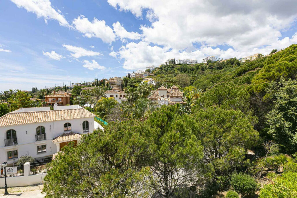Townhouse Los Arqueros Málaga - image 19