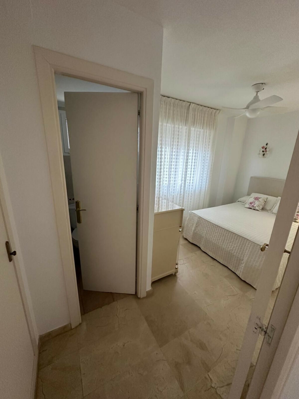 Middle Floor Apartment Los Boliches Málaga - image 16