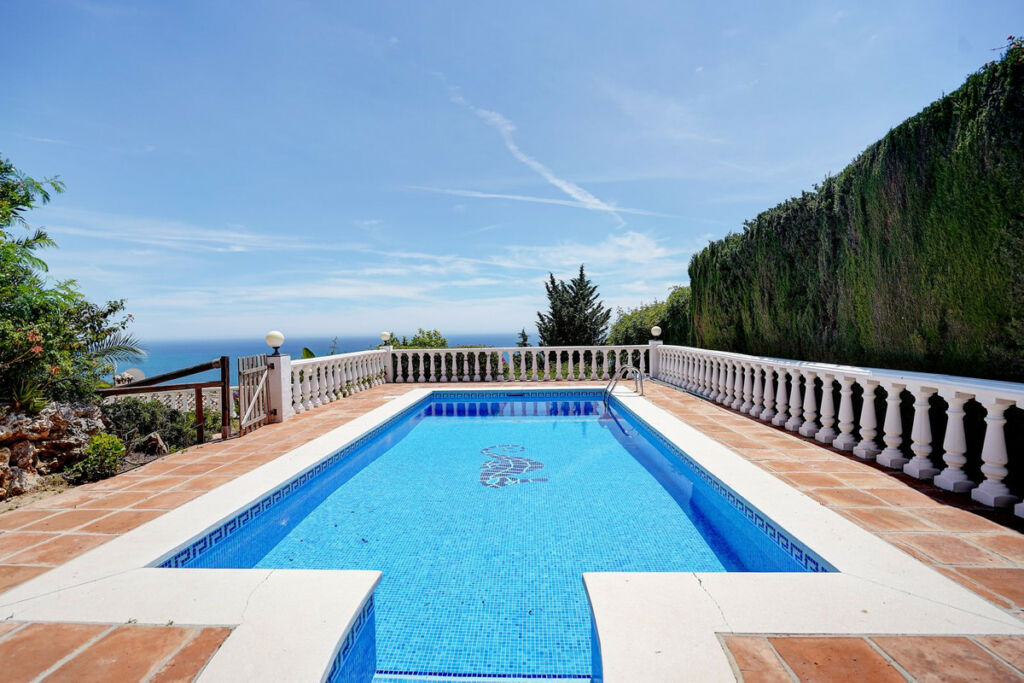 Detached Villa La Capellania Málaga - image 19