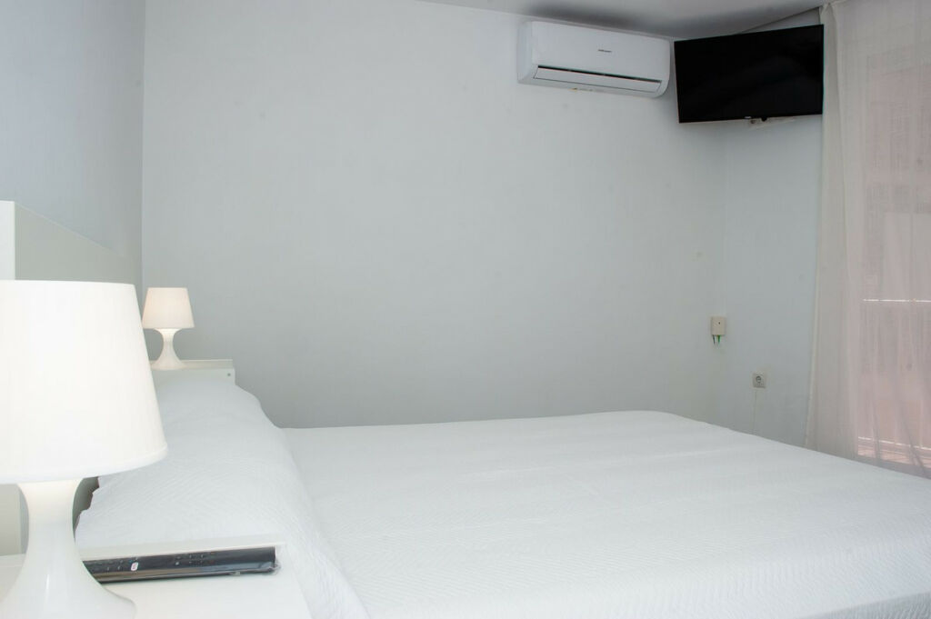 Middle Floor Apartment Fuengirola Málaga - image 19