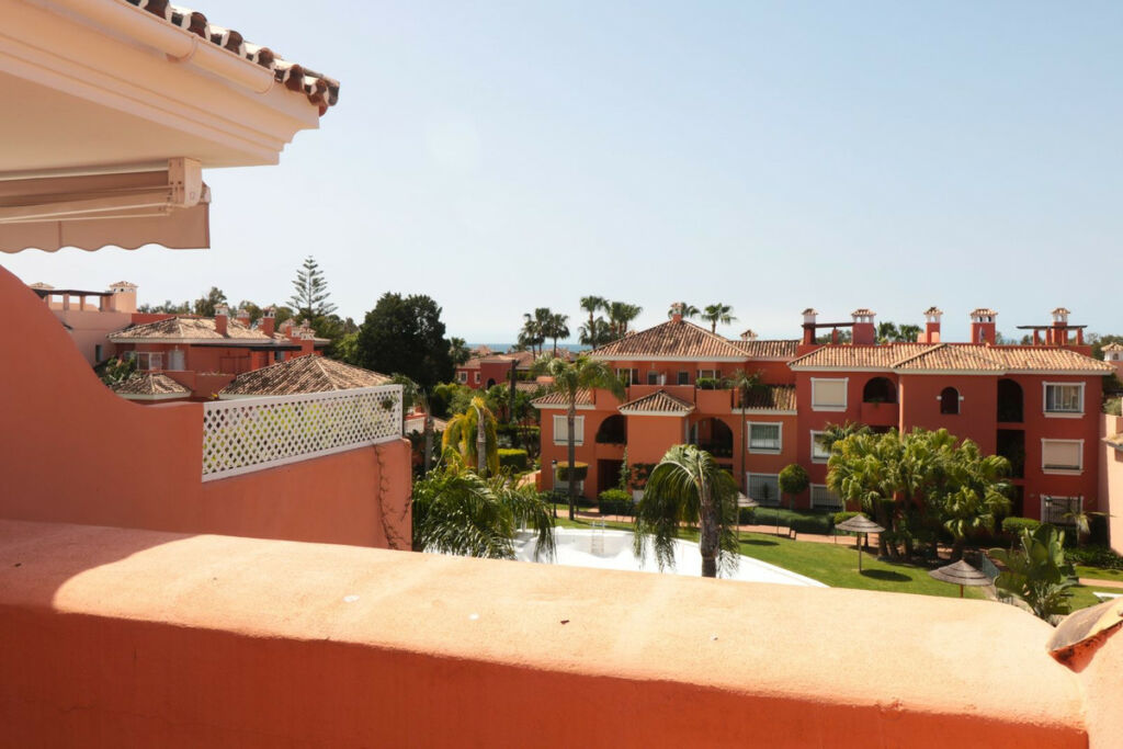 Top Floor Apartment New Golden Mile Málaga - image 19