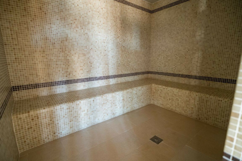 Ground Floor Apartment Benahavís Málaga - image 19