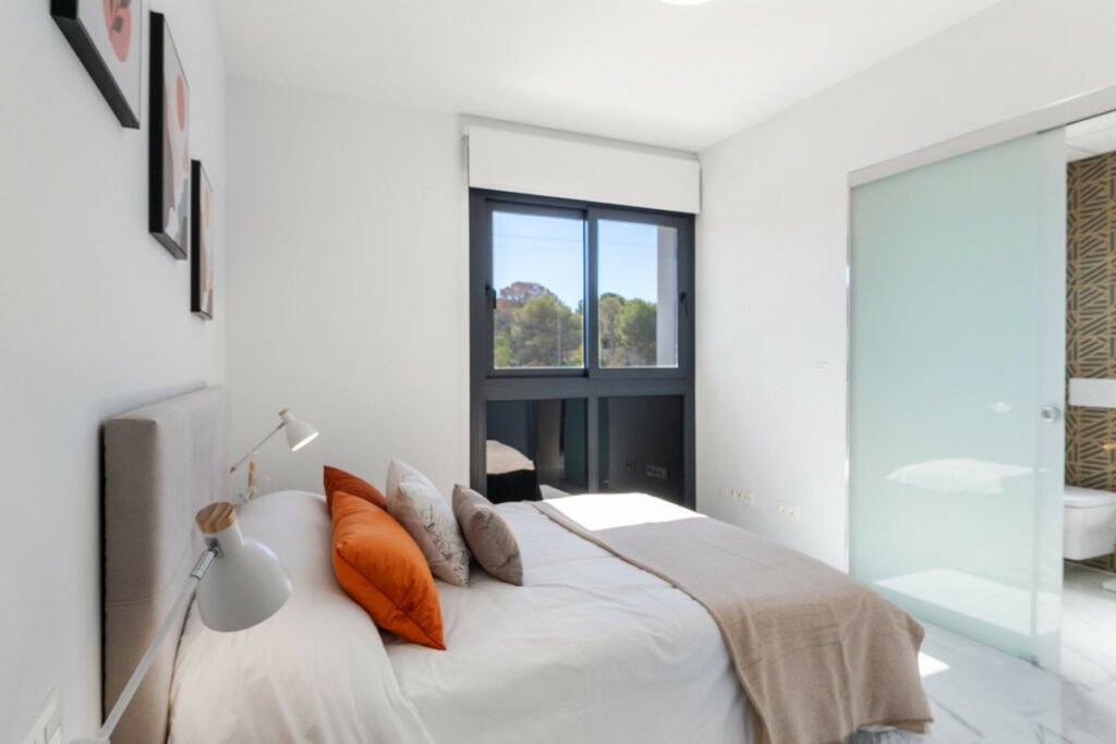 Middle Floor Apartment Los Altos Alicante - image 19