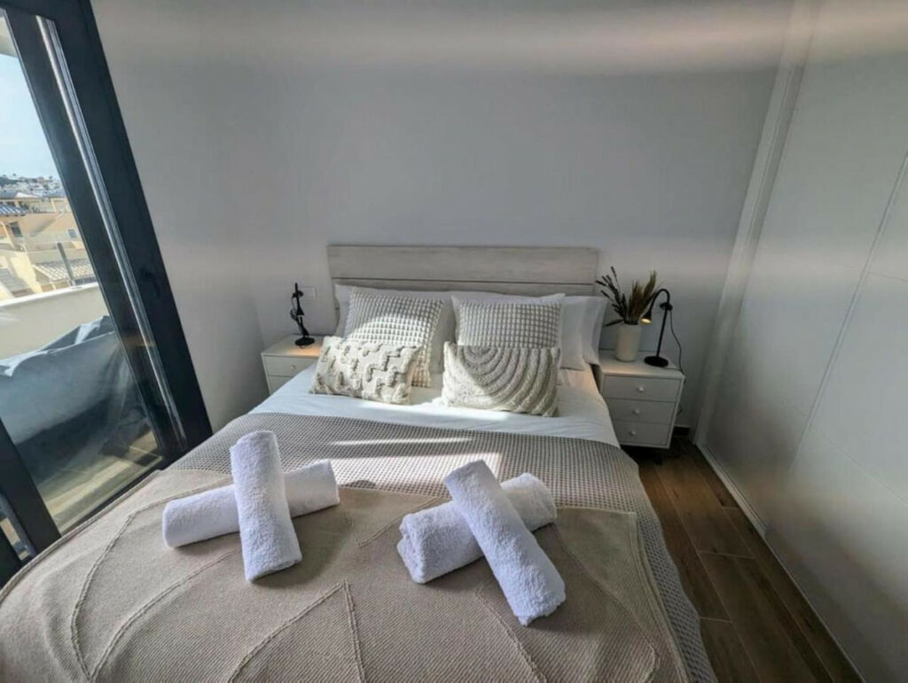 Penthouse Villamartin Alicante - image 19