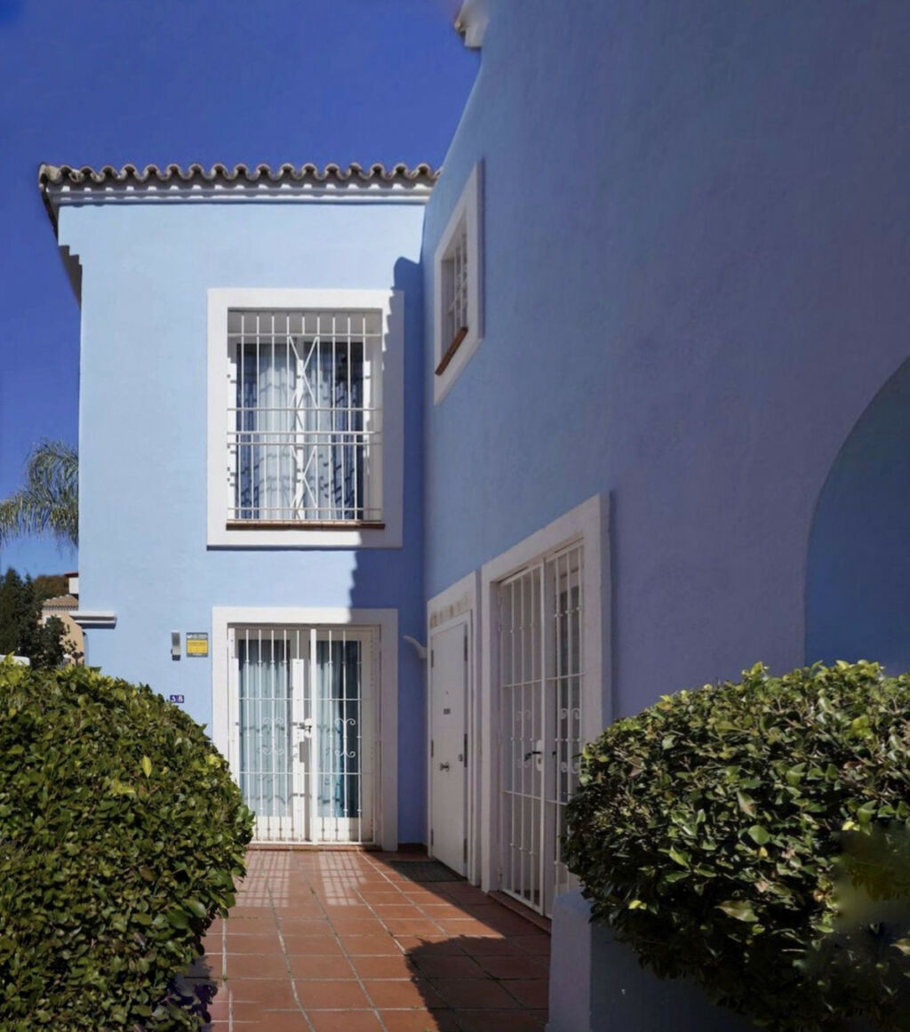 Townhouse Aloha Málaga - image 19