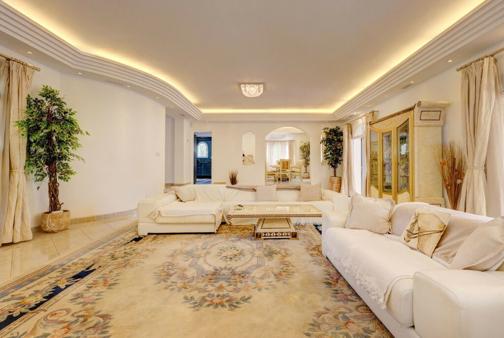 Detached Villa Benahavís Málaga - image 19
