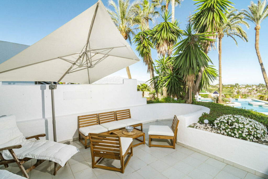 Townhouse El Paraiso Málaga - image 2