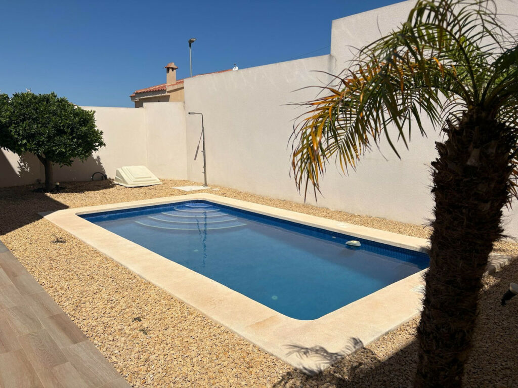Detached Villa Ciudad Quesada Alicante - image 2