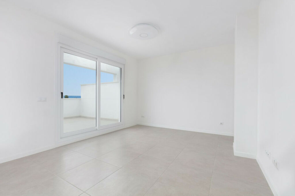 Penthouse Estepona Málaga - image 4