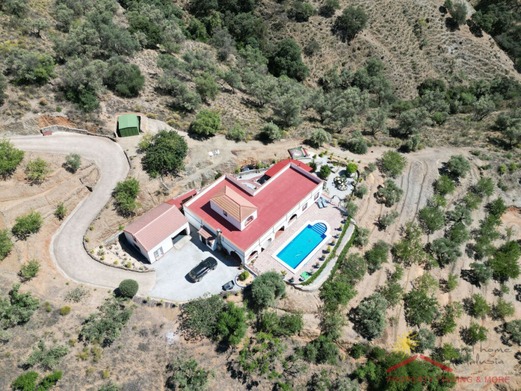 Finca - Cortijo Sedella Málaga - image 2
