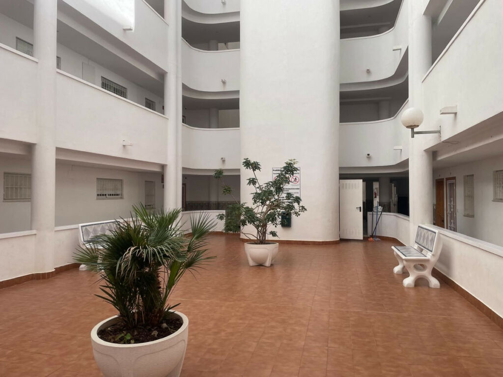 Penthouse Torrevieja Alicante - image 2