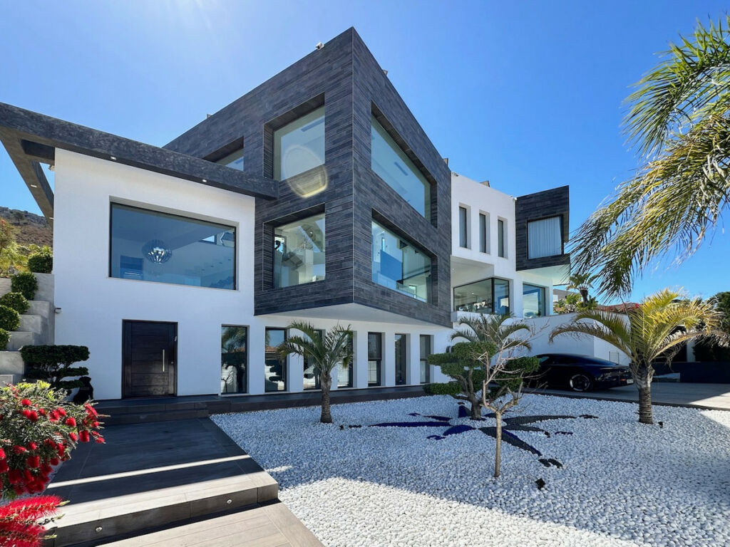 Detached Villa Javea Alicante - image 2