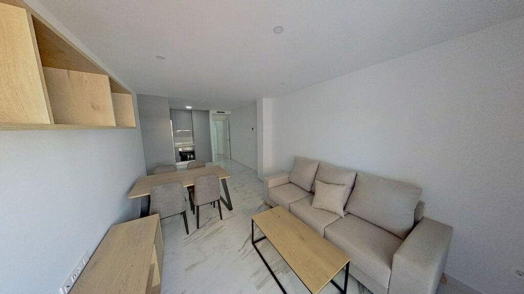 Middle Floor Apartment Torrevieja Alicante - image 2