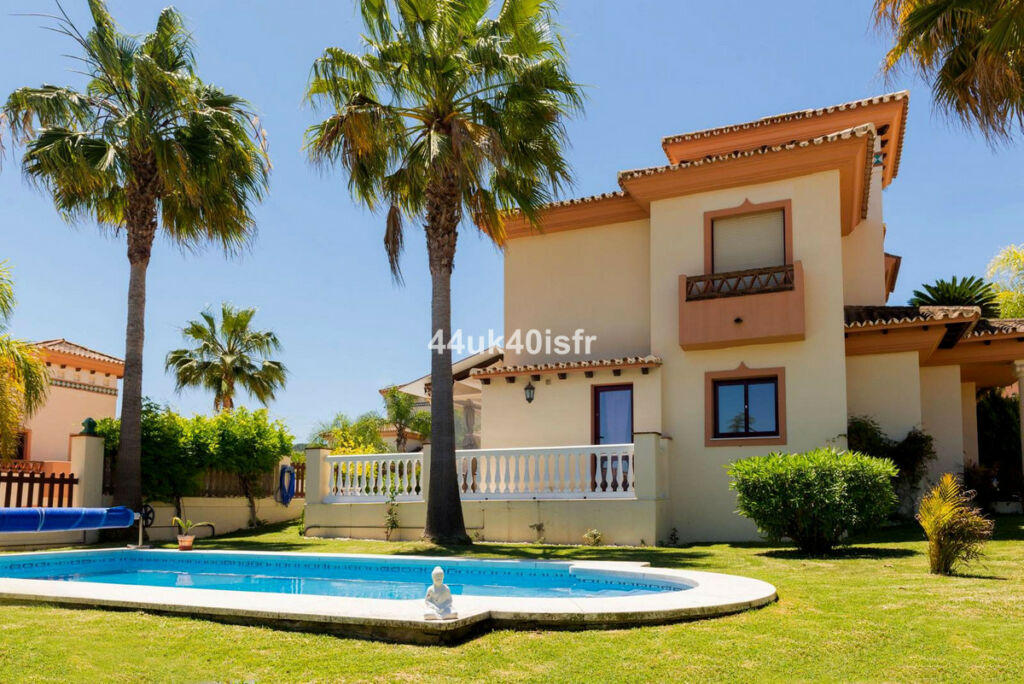Semi-Detached House Coín Málaga - image 2
