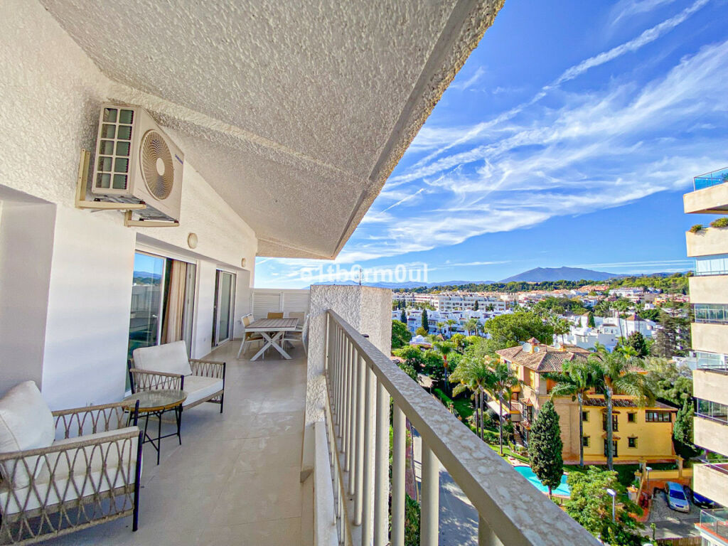 Penthouse The Golden Mile Málaga - image 3
