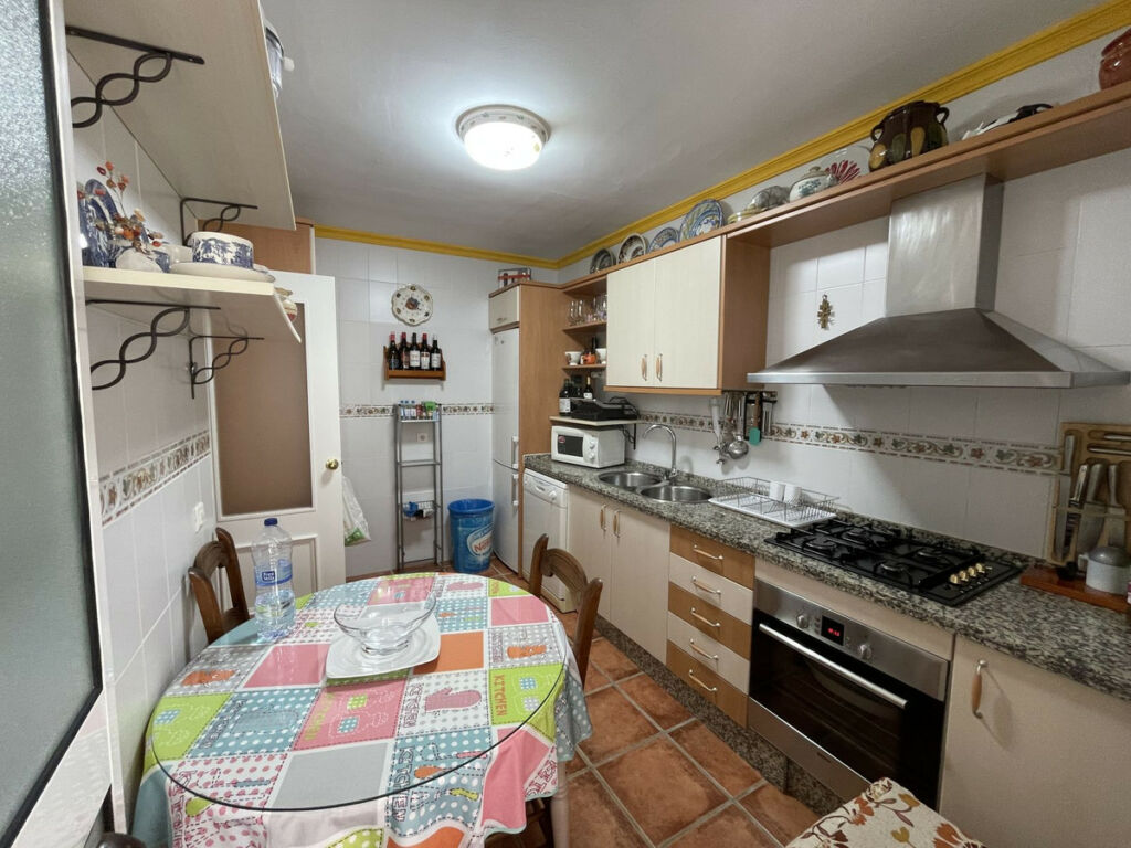 Townhouse Altos de los Monteros Málaga - image 2