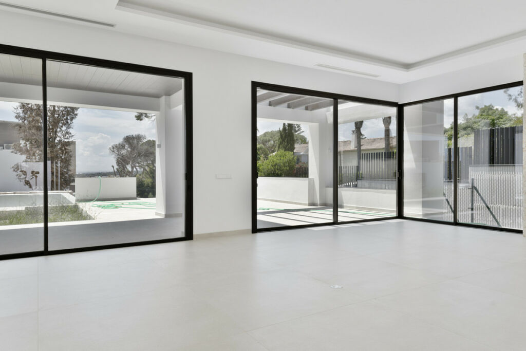 Detached Villa Marbella Málaga - image 2