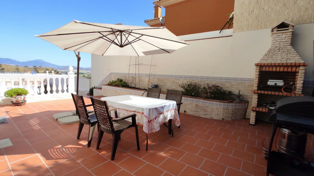 Detached Villa Coín Málaga - image 2