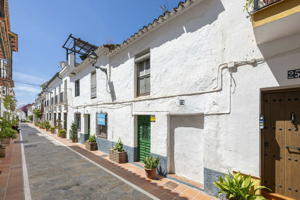 Townhouse Marbella Málaga - image 3