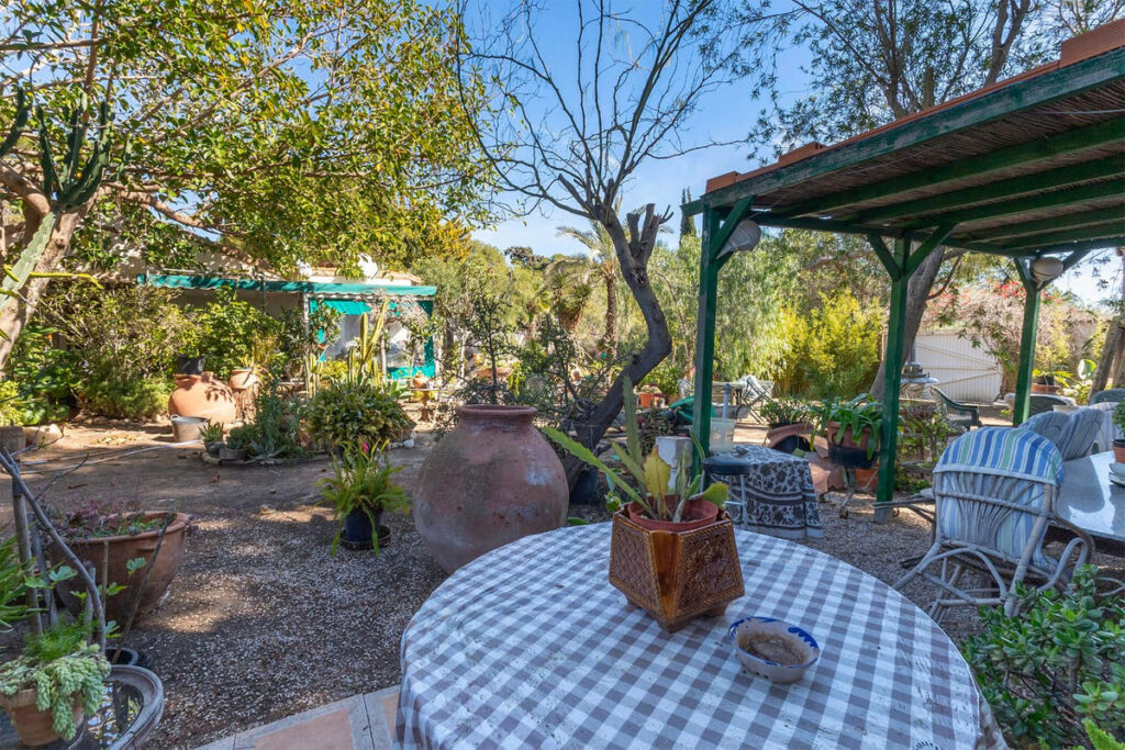 Detached Villa Lomas de Cabo Roig Alicante - image 2