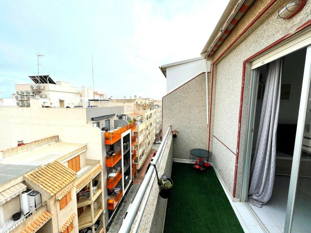 Penthouse Torrevieja Alicante - image 2