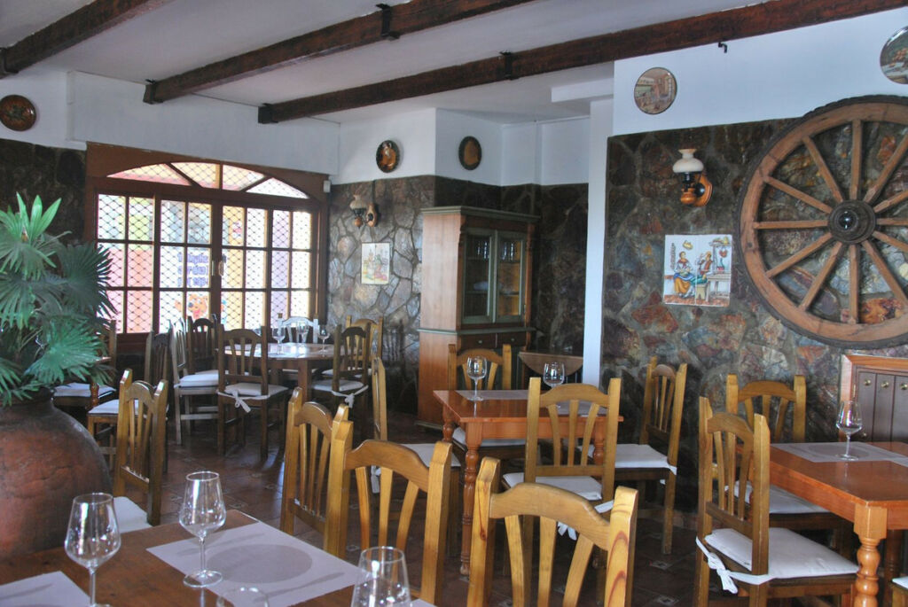 Restaurant New Golden Mile Málaga - image 2