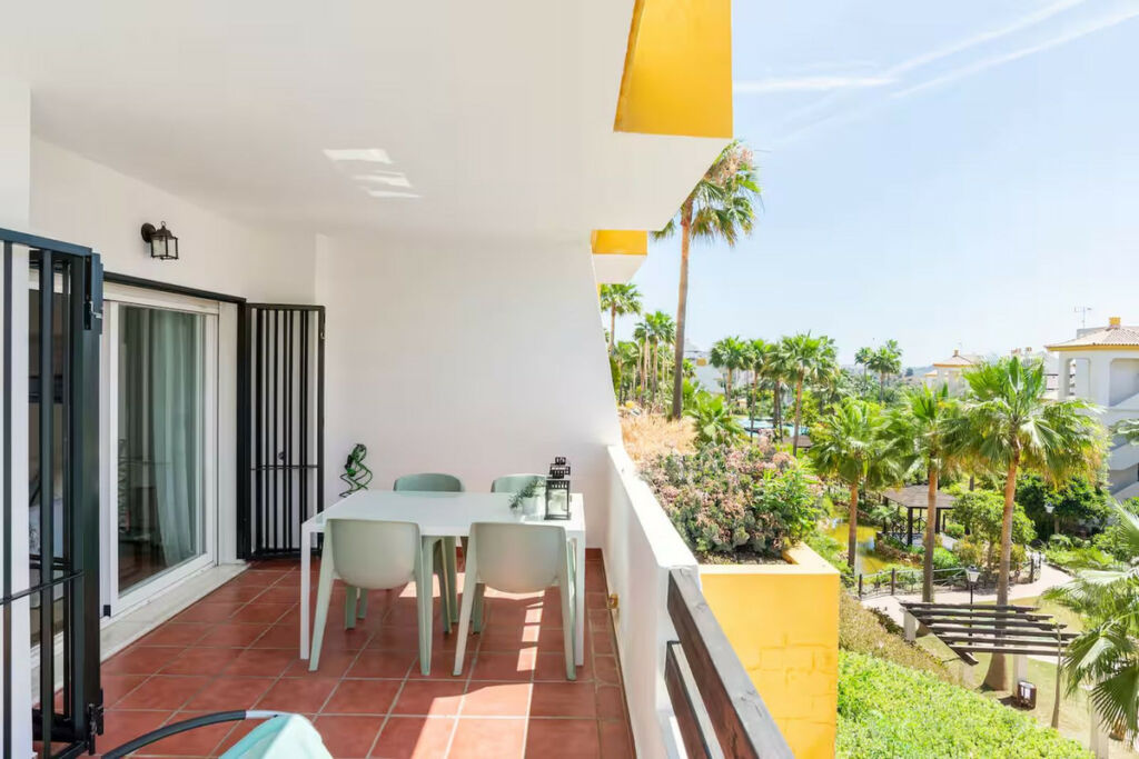 Ground Floor Apartment Calanova Golf Málaga - image 2