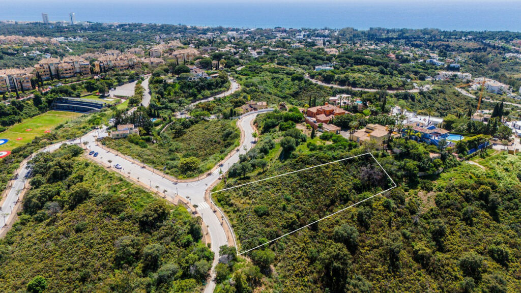 Residential Plot Elviria Málaga - image 2