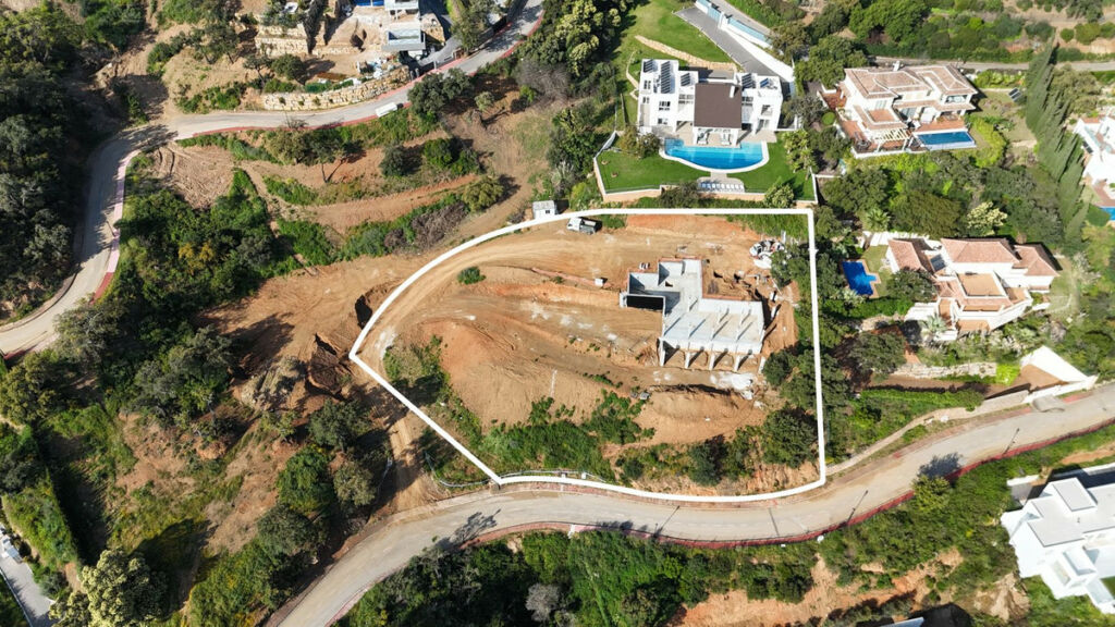 Detached Villa La Mairena Málaga - image 2