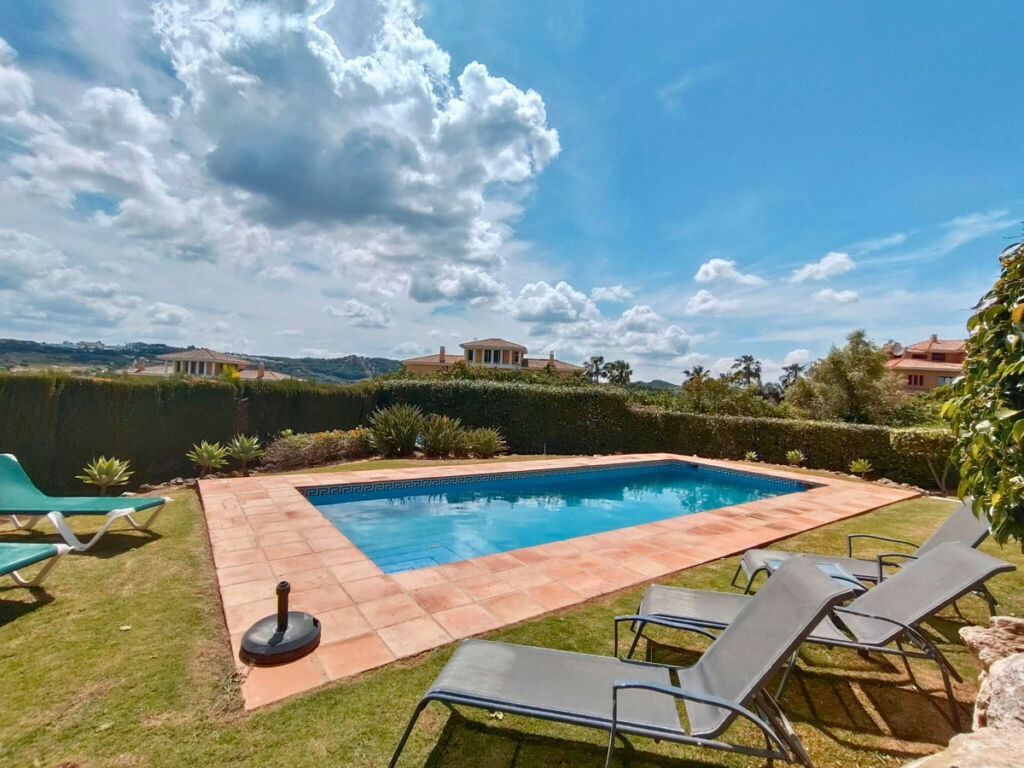 Detached Villa Sotogrande Alto Cádiz - image 2