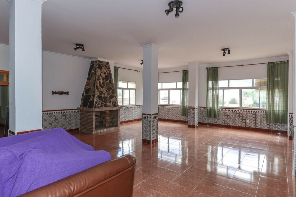 Hostel Tolox Málaga - image 2