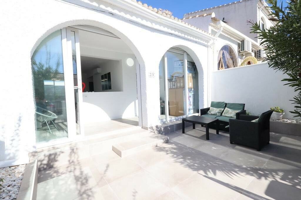 Bungalow Benijofar Alicante - image 2