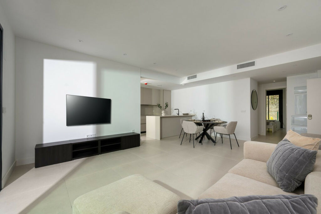 Ground Floor Apartment Fuengirola Málaga - image 2