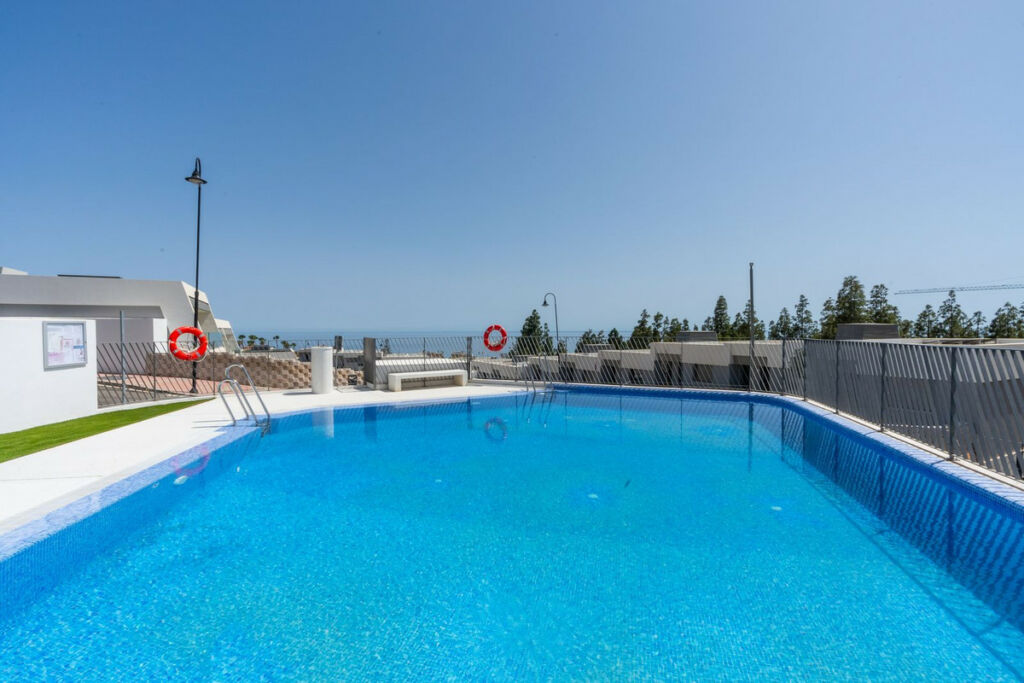 Townhouse El Faro Málaga - image 2