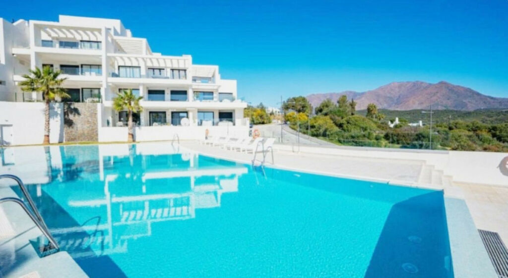 Penthouse Estepona Málaga - image 2