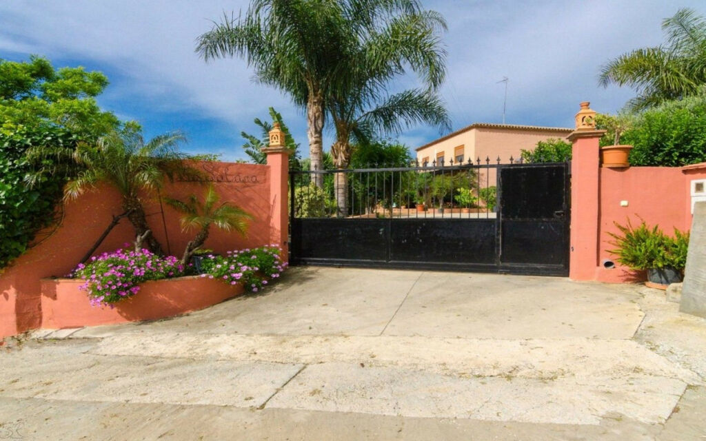 Finca - Cortijo Estepona Málaga - image 2