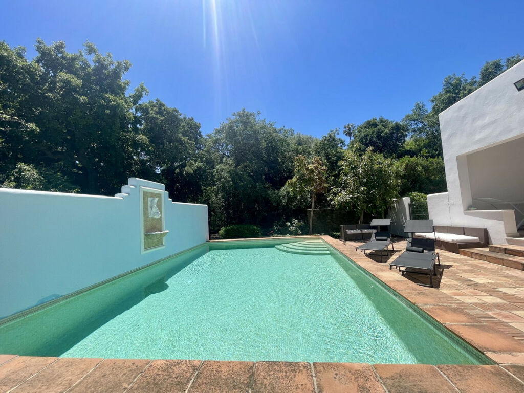 Detached Villa Sotogrande Cádiz - image 3