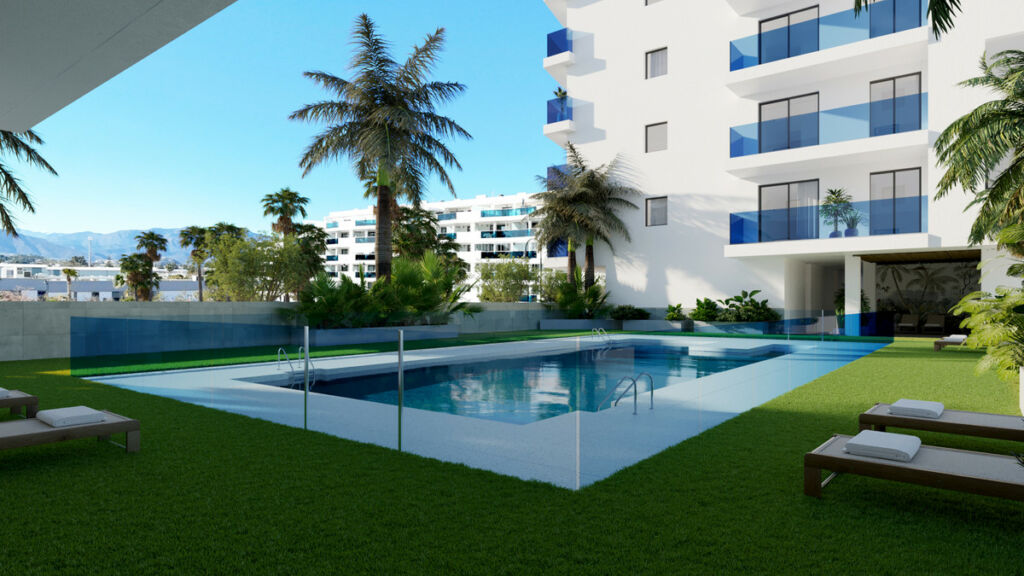 Ground Floor Apartment Las Lagunas Málaga - image 2