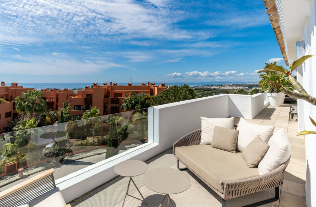 Penthouse Los Flamingos Málaga - image 2