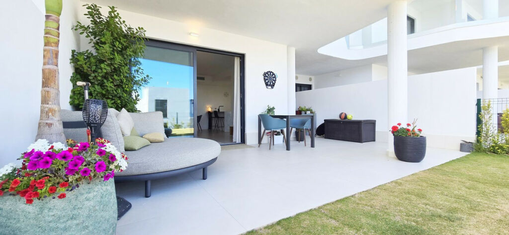Ground Floor Apartment Benalmadena Pueblo Málaga - image 2