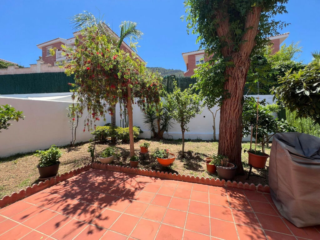 Semi-Detached House Alhaurín de la Torre Málaga - image 4