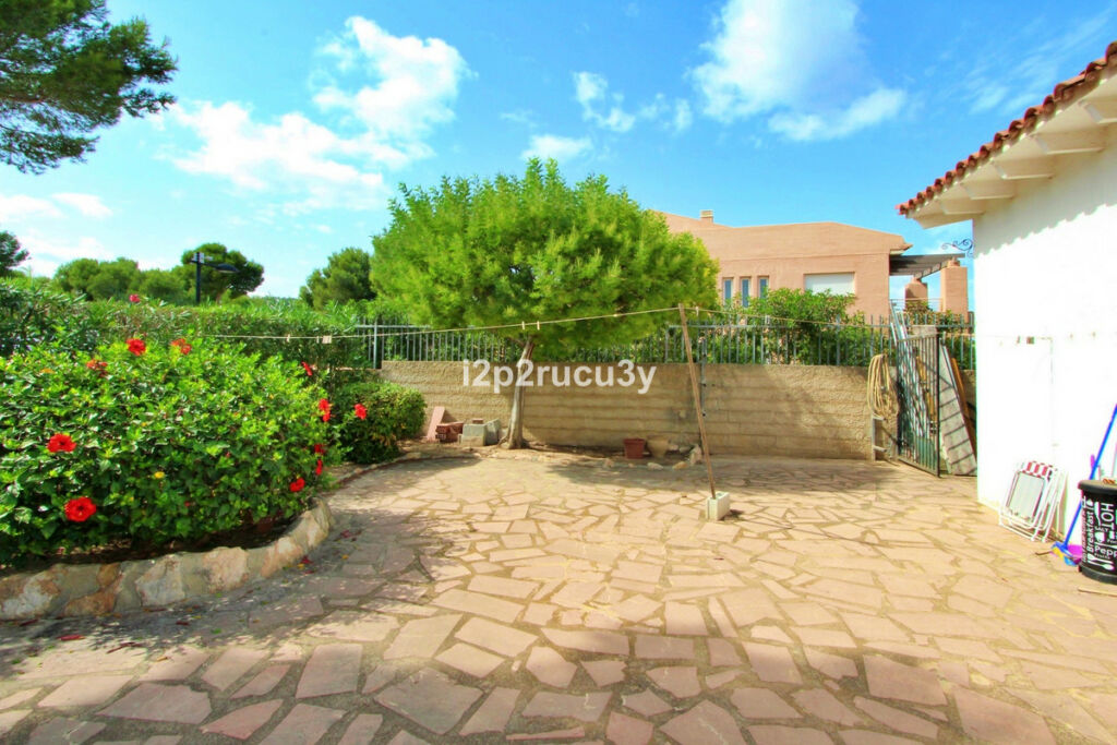 Detached Villa Moraira Alicante - image 2