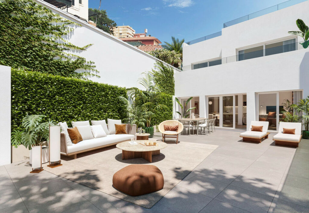 Semi-Detached House Málaga Málaga - image 2