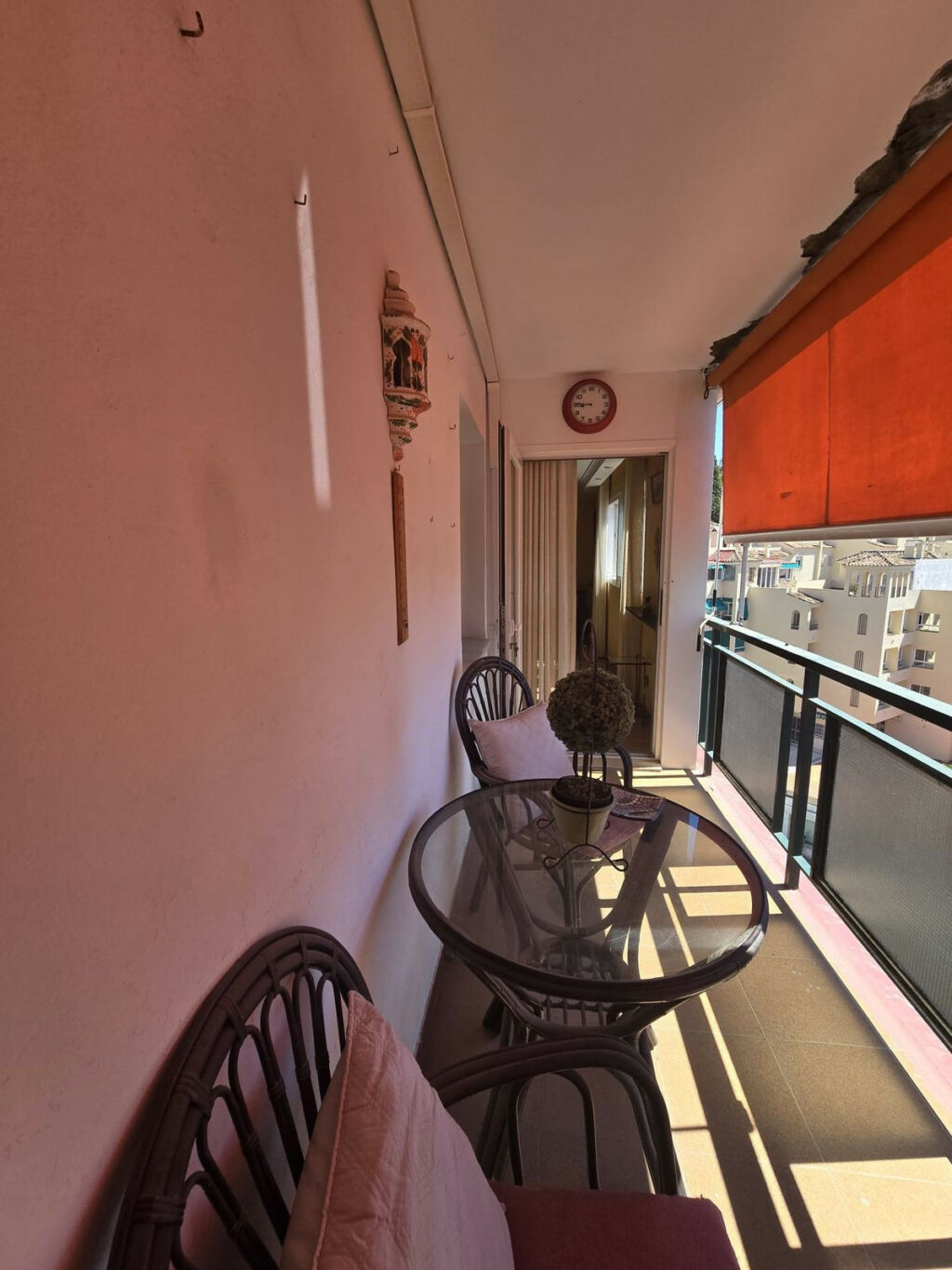 Middle Floor Apartment Marbella Málaga - image 3