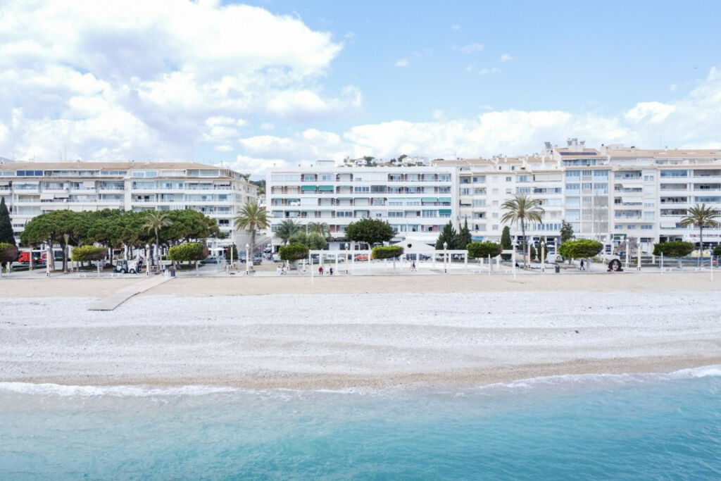 Middle Floor Apartment Altea Alicante - image 2