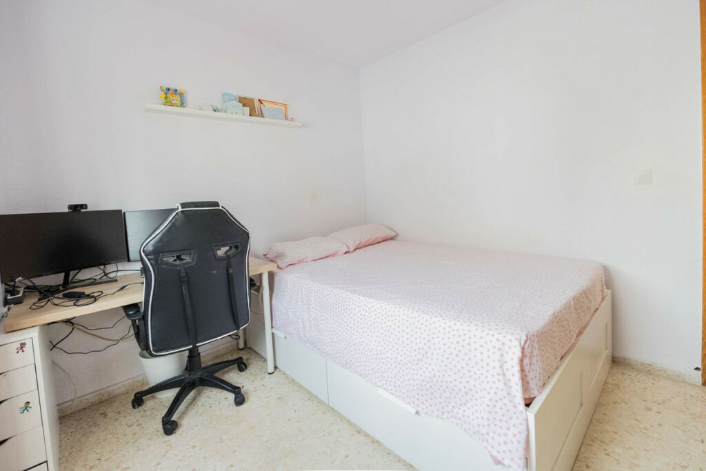 Townhouse Fuengirola Málaga - image 2