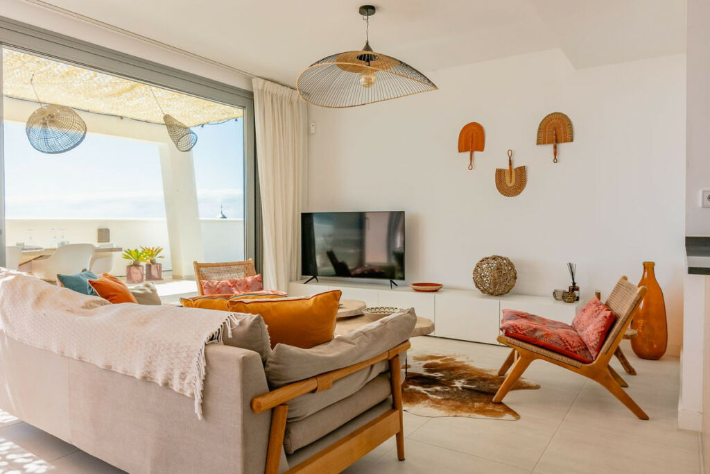 Top Floor Apartment Estepona Málaga - image 3