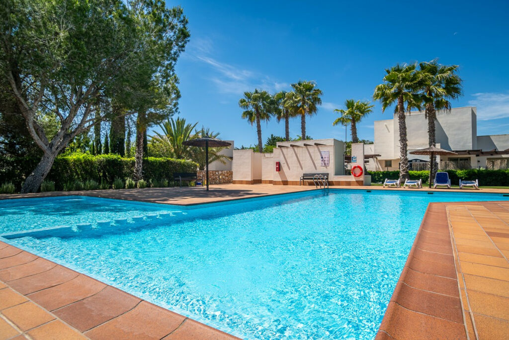 Detached Villa Las Colinas Golf Alicante - image 2